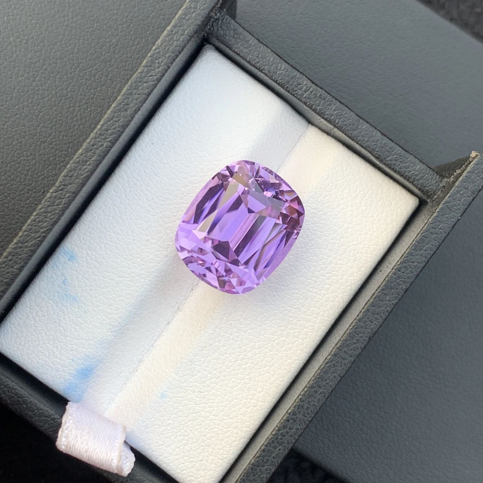 18.75ct Natural Unheated Purple Kunzite Cushion Shape Loose Gemstone from Afghanistan — view 4